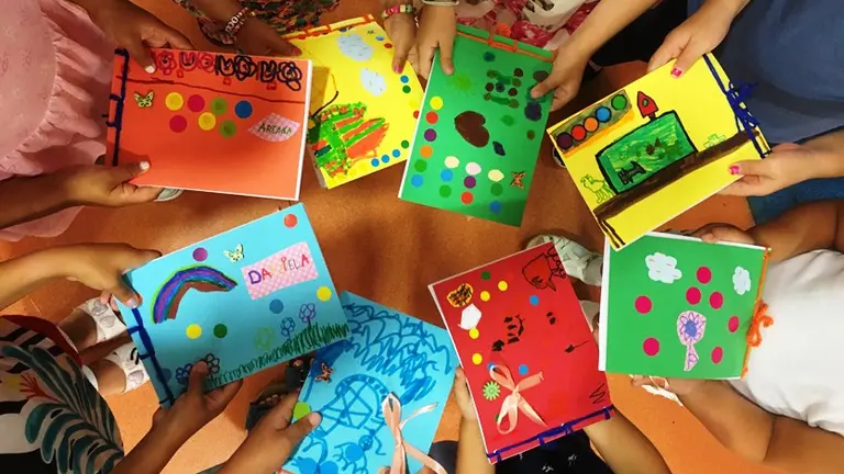 Los ayuntamientos organizan ludotecas para los ni&ntilde;os.