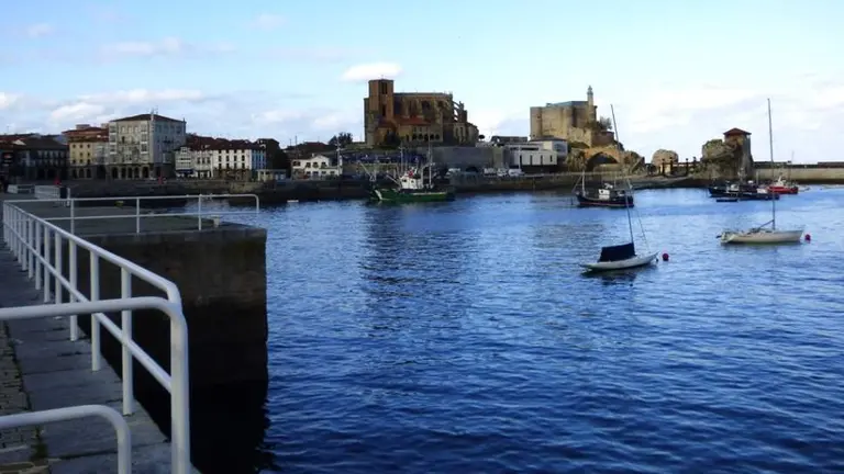 Municipio de Castro Urdiales. R.A.