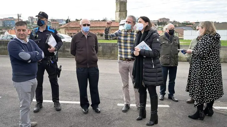 Vista de la alcaldesa, Gema Igual a Monte donde mantuvo un encuentro con los vecinos.