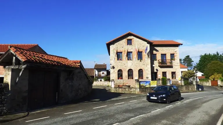 El alcalde del Ayuntamiento de Mazcuerras se ha implicado en las actuaciones.