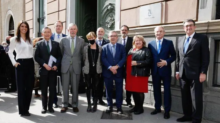 Grupo de nuevos consejeros electivos de la Abogacía Española.