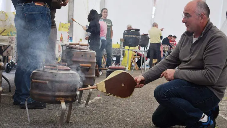 Concurso de ollas ferroviarias en Pi&eacute;lagos.