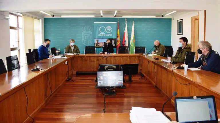 Sesi&oacute;n plenaria en el Ayuntamiento de Pi&eacute;lagos.