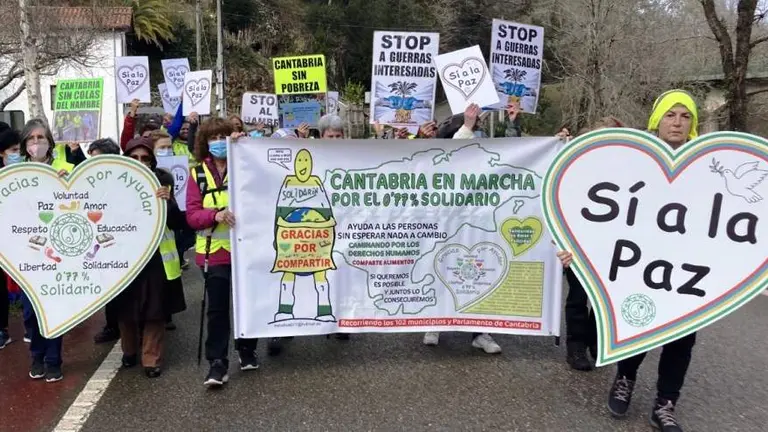 Participantes en la 90 Marcha Solidaria.