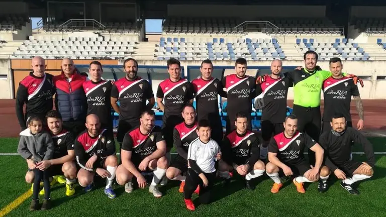 Santo&ntilde;a de veteranos temporada 2021-2022. R.A.