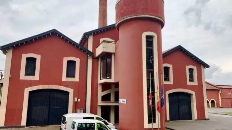 Instalaciones de La Lechera, en Torrelavega.