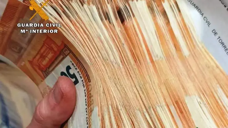 Los agentes lograron recuperar 55.000 euros de la extorsión.