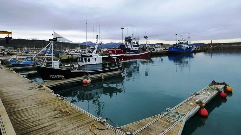 Puerto pesquero de Santoña. R.A.