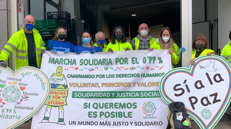Marcha Solidaria por el 0,77 por ciento y la paz.