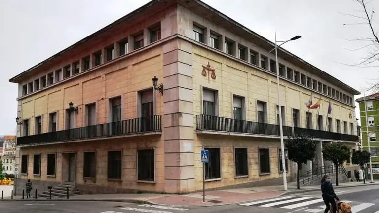 Juzgados en la calle Alta en Santander. R.A.