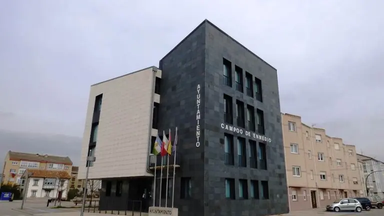 Ayuntamiento de Campoo de Enmedio. R.A.