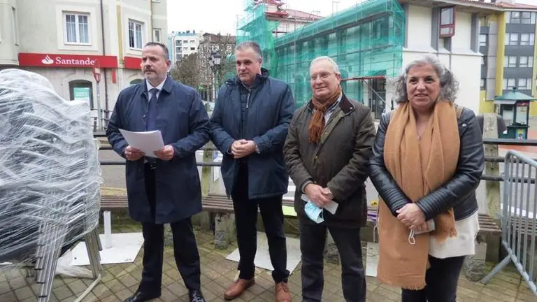 Portavoces de los Grupos pol&iacute;ticos de la oposici&oacute;n en El Astillero. R.A.