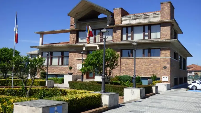 Casa Consistorial de Polanco. R.A.