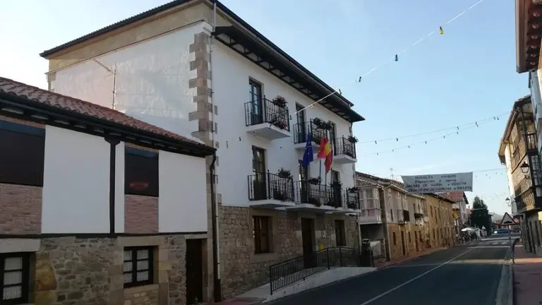 Ayuntamiento de Molledo. R.A.