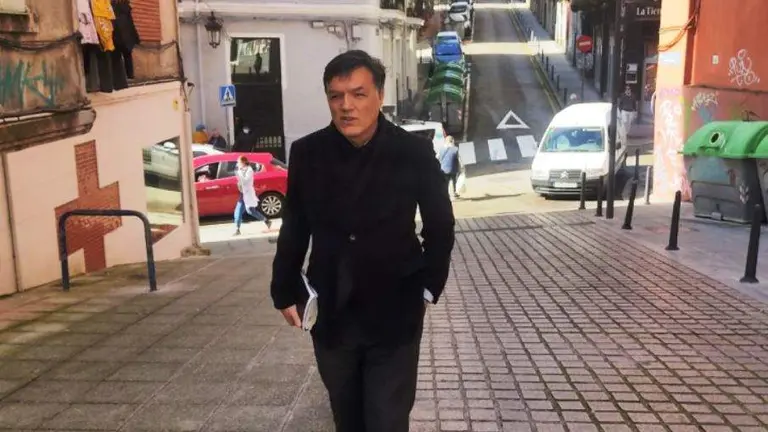 El concejal de Vox, Guillermo P&eacute;rez-Cos&iacute;o, en Santander.