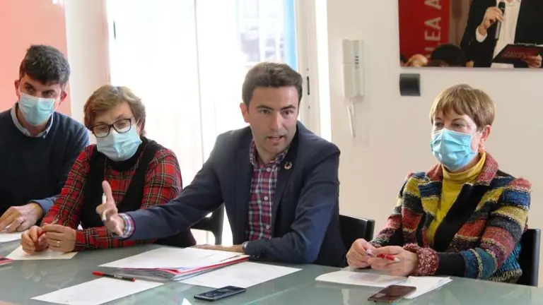 Miembros de la Ejecutiva del PSOE de Santander.