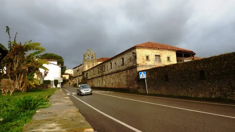 El accidente tuvo lugar en Santillana del Mar. R.A.