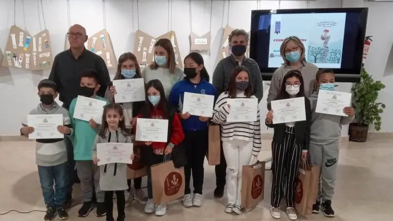 Entrega de los premios del Concurso de marcap&aacute;ginas en Santo&ntilde;a.