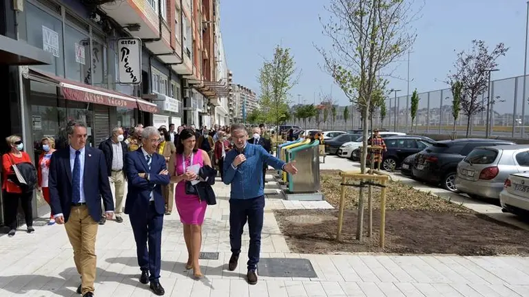 Inauguraci&oacute;n de la sobras de reforma de la calle Antonio L&oacute;pez, en Santander.
