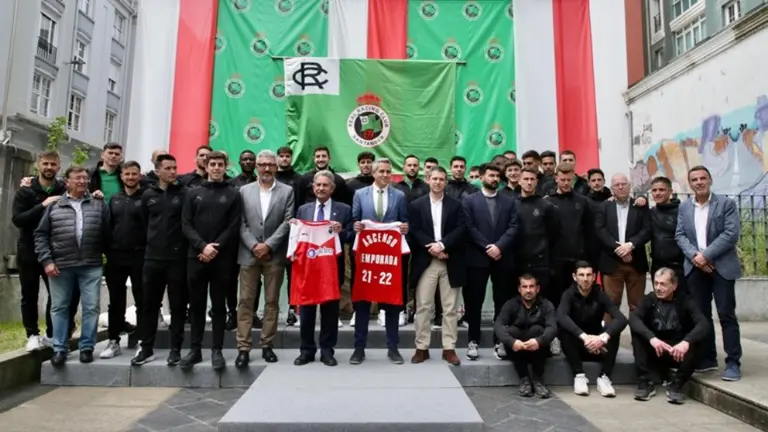 Recepci&oacute;n del Racing de Santander por el Gobierno regional.