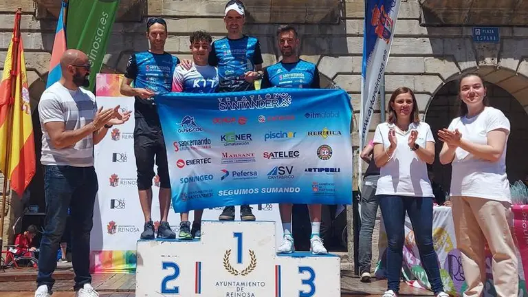 Entrega de premios a los atletas del Duatl&oacute;n de Reinosa.