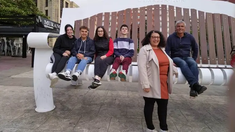 Cuatro jóvenes franceses realizarán prácticas laborales en Torrelavega.