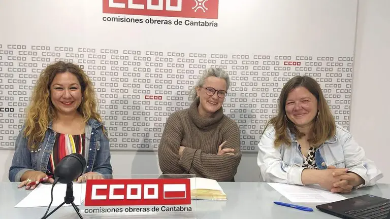 las representantes de CCOO pide inclcuir segundas lenguas extranjeras.