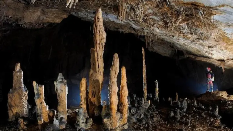 Cueva en la Comarca del Asón. Anita Sobrino