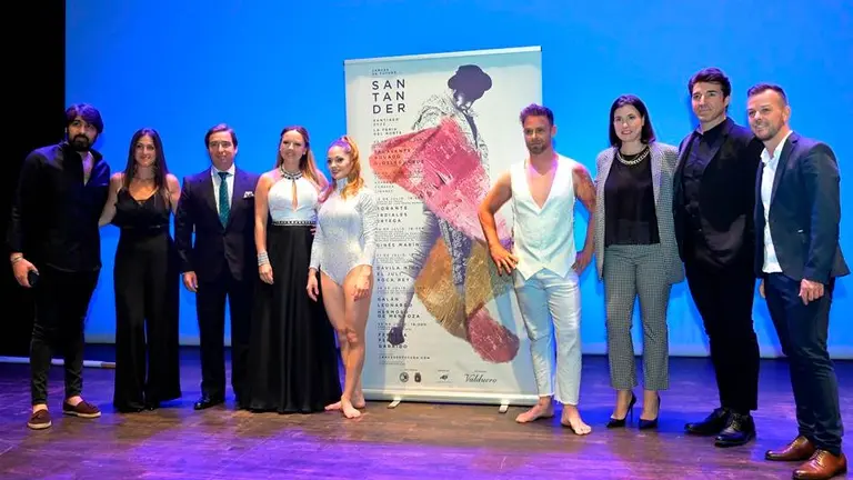 Presentaci&oacute;n de la Feria de Santiago de Santander en una Gala.