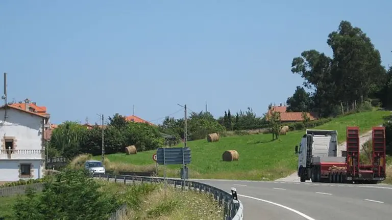 Carretera N-634, en Islares, en Castro Urdiales. Wikipedia