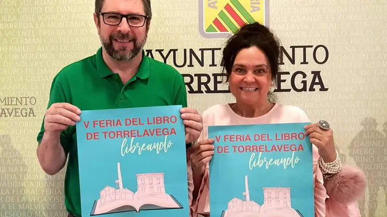 Presentación de la Feria del Libro 'Libreando' en Torrelavega.