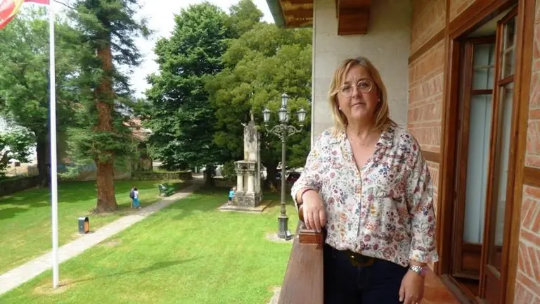 La alcaldesa de Santa María de Cayón, Pilar del Río. R.A.