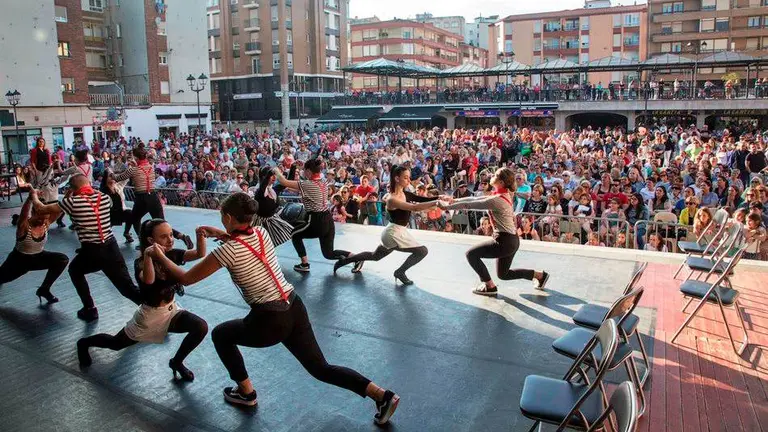 Grupo Dantea que ofrecer&aacute; su espect&aacute;culo en Malia&ntilde;o, en Camargo.