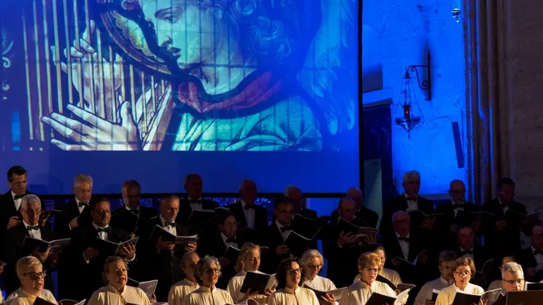 Coral Salvé de Laredo.