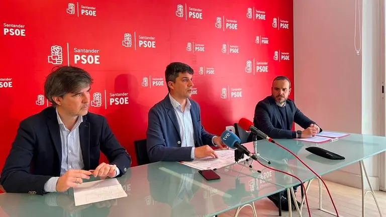 Los concejales del Grupo municipal del PSOE en Santander.
