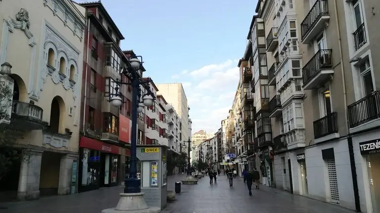 Calle Burgos en la ciudad de Santander. R.A.
