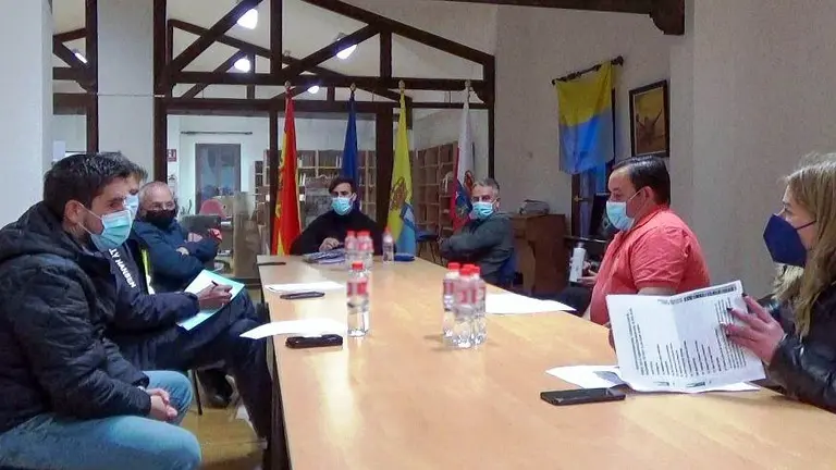 Pleno de Hazas de Cesto.