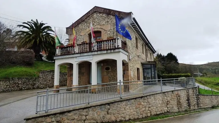 Ayuntamiento de Udías. R.A.