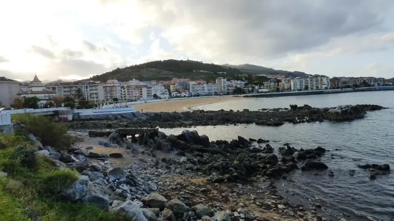 El colectivo Galeerna nació en Castro Urdiales con el fin de fomentar la lectura. R.A.
