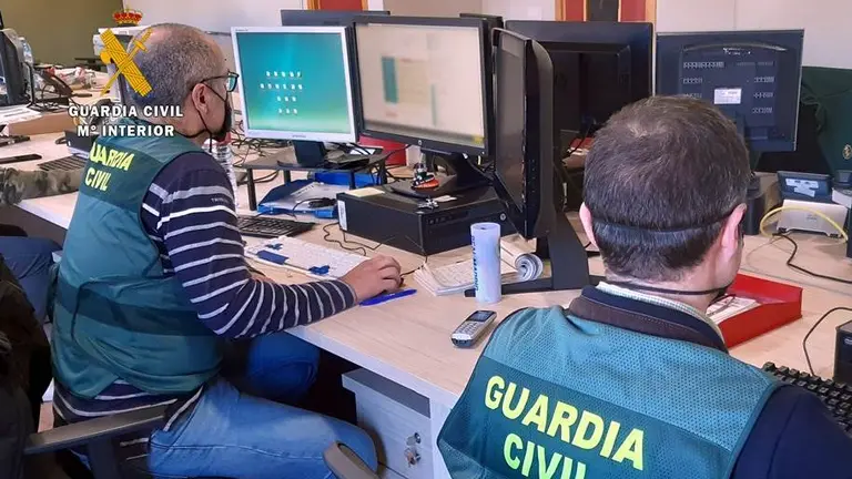 El equipo investigador de la Guardia Civil.
