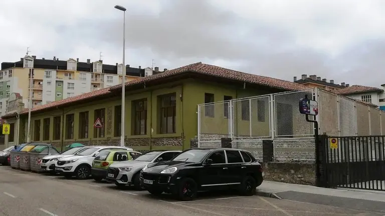 Centro Menéndez Pelayo en Torrelavega. R.A.