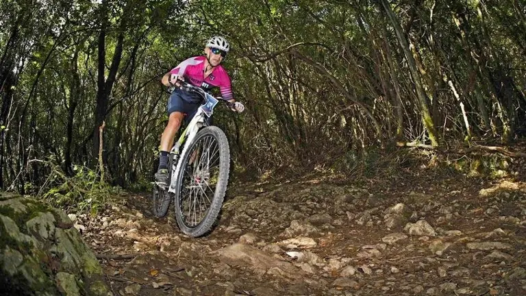 Bicicleta todo terreno en el Triple Circuito Monte Buciero.