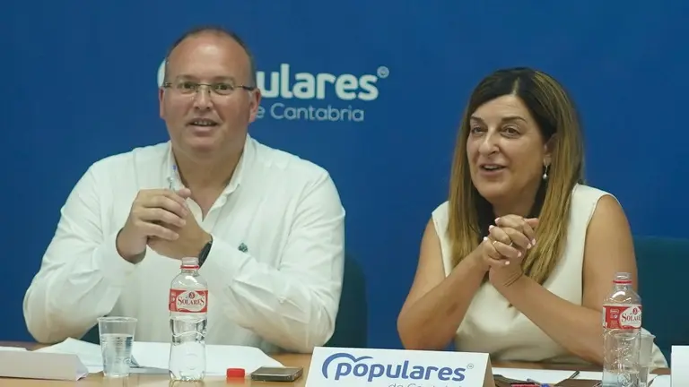 Miguel Tellado y María José Sáenz de Buruaga.