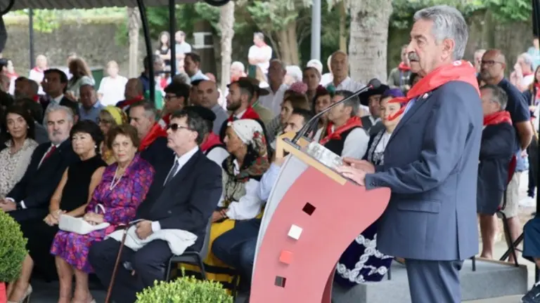 Intervención del presidente de Cantabria en Cabezón de la Sal.