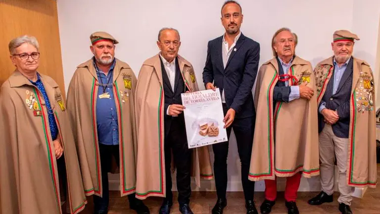 Presentaci&oacute;n de la Feria del Hojandre en Torrelavega.