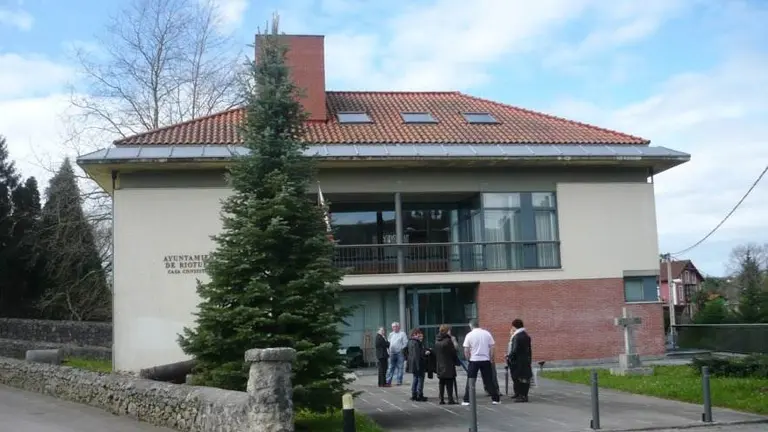 Ayuntamiento de Riotuerto. R.A.