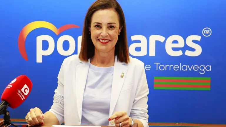 La portavoz del PP en Torrelavega, Marta Tejeirio.