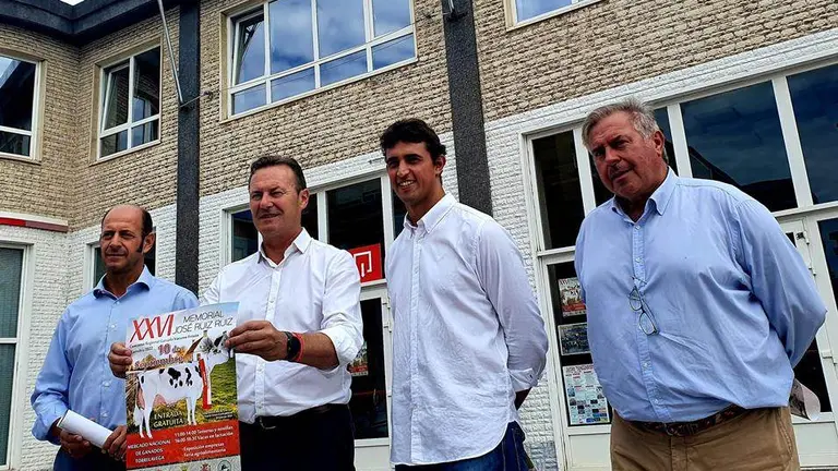 Presentación de la Feria de Ganado Frisón en Torrelavega.