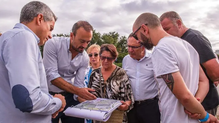 Inicio de las obras de las piscinas de verano en Tanos, en Torrelavega.