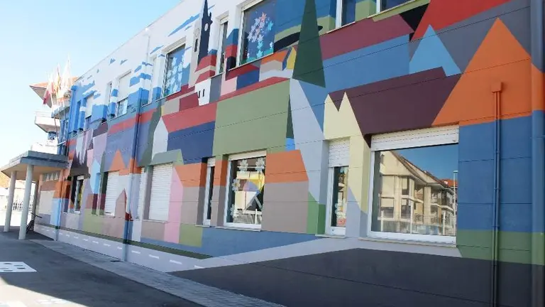 Colegio público Palacio en Noja.